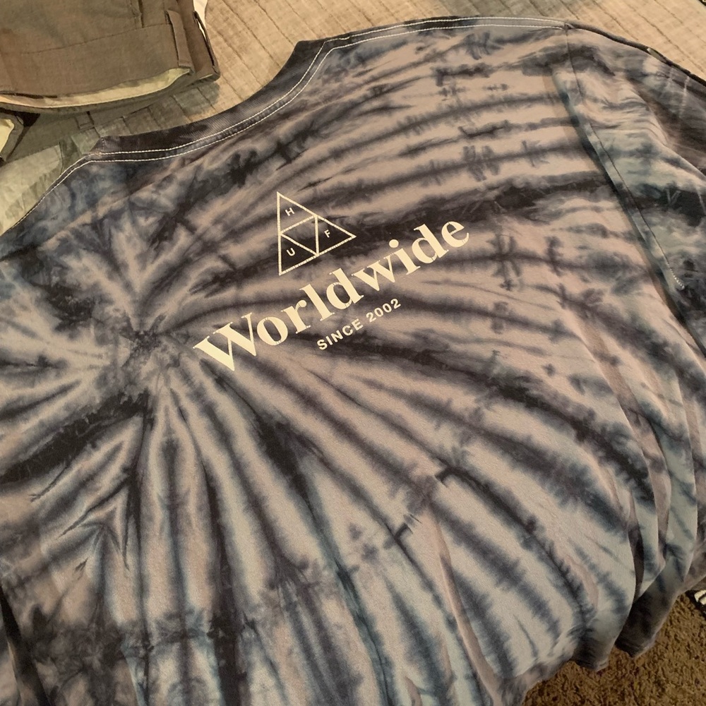 HUF Worldwide long sleeve
